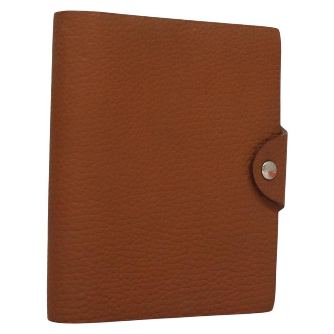 Authentic HERMES Yuris PM Brown Leather Day Planner Cover: Authentic HERMES Yuris PM Brown Leather Day Planner Cover Elevate your organizational style with this authentic Hermes Yuris PM Day Planner Cover, crafted from high-quality leather in a sophisticated