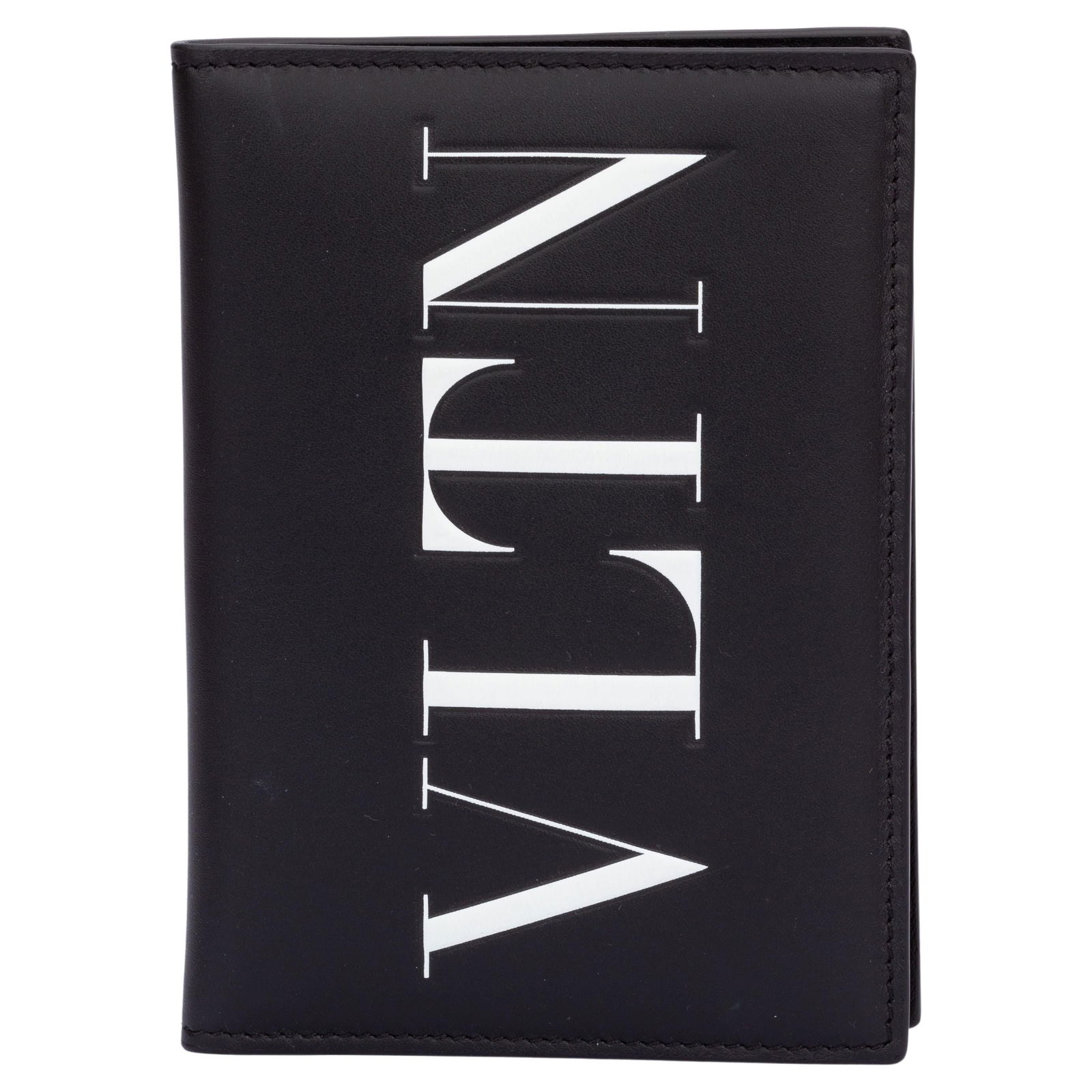 Valentino Black White Passport Cover with Card Slots Italy: Valentino Black White Passport Cover with Card Slots Italy Elevate your travel experience with this luxurious Valentino passport cover in a sleek black and white design. Crafted in Italy, this passpor
