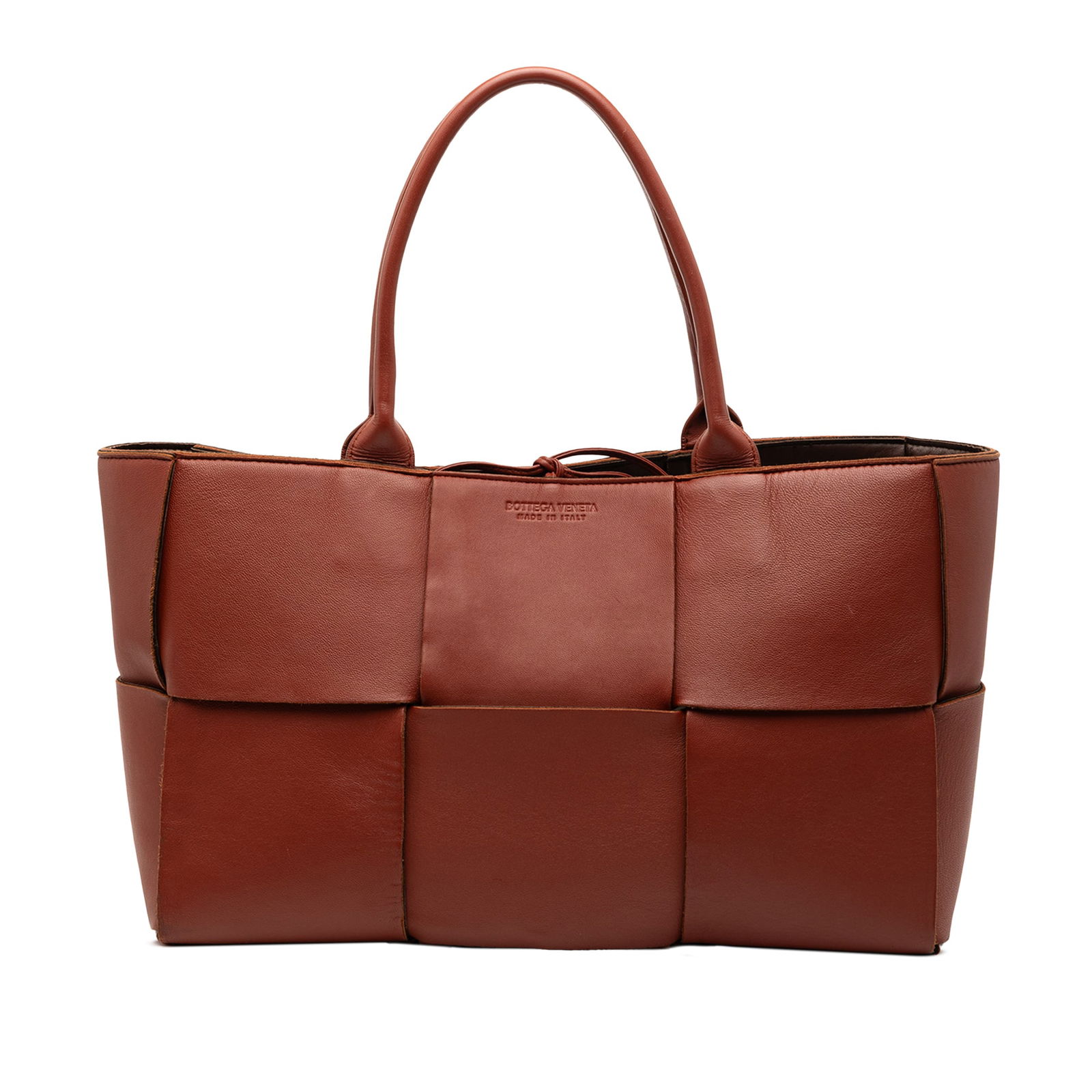 Medium Arco Tote Bag Brown Woven Leather by Bottega Veneta: Medium Arco Tote Bag Brown Woven Leather by Bottega Veneta This Bottega Veneta Medium Nappa Maxi Intrecciato Arco Tote features a woven leather exterior, rolled leather top handles, an open top with a