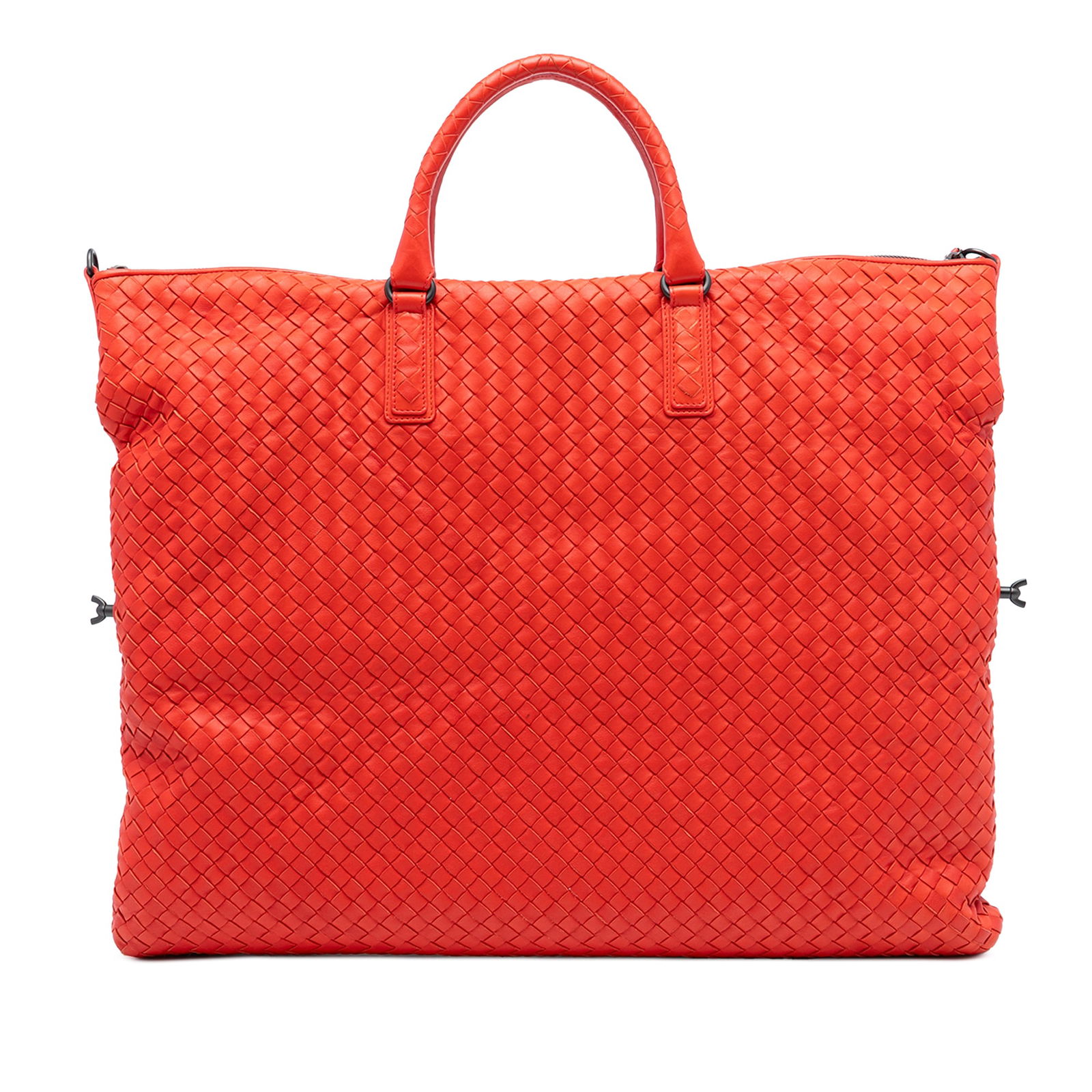 Bottega Veneta Maxi Nappa Intrecciato Red Tote Bag: Bottega Veneta Maxi Nappa Intrecciato Red Tote Bag Discover the elegance of the Bottega Veneta Maxi Nappa Intrecciato Convertible Tote, a stunning travel bag crafted from high-quality woven leather. T