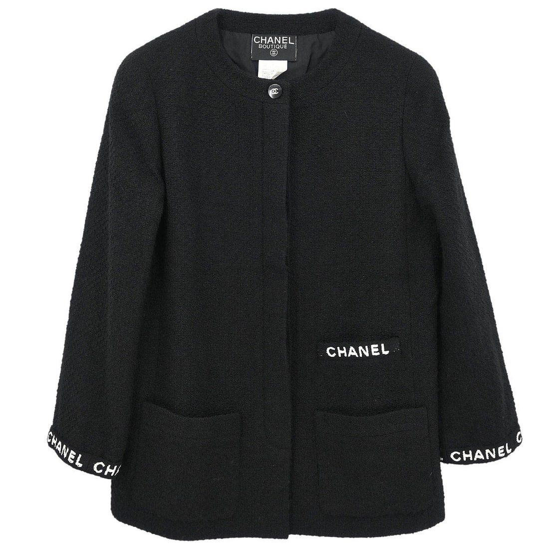 Chanel Vintage Black Collarless Jacket 95A Size 40: Chanel Vintage Black Collarless Jacket 95A Size 40 This elegant Chanel Single Breasted Collarless Jacket in classic black is a versatile addition to any wardrobe. Crafted in France from a luxurious bl