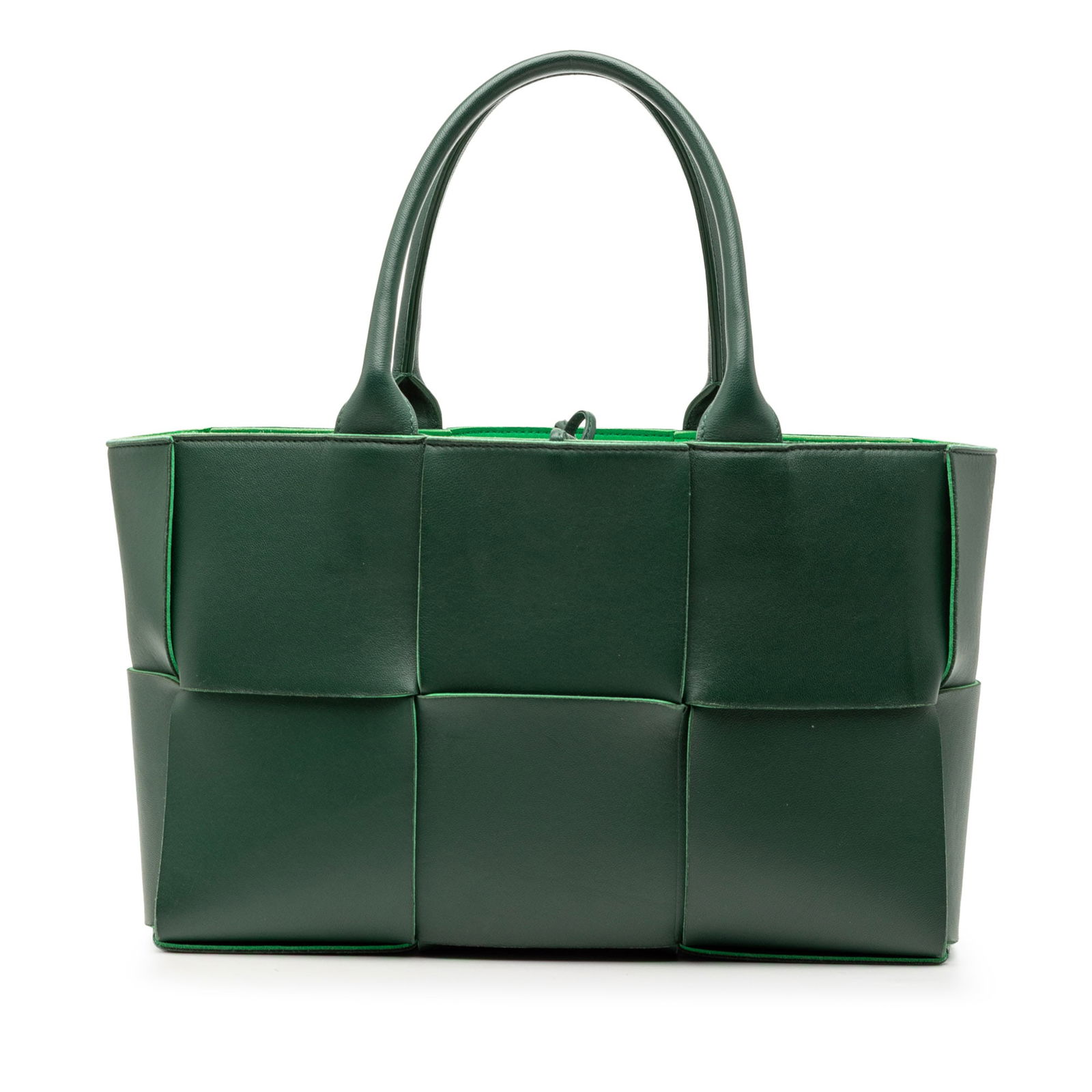 Bottega Veneta Small Maxi Intrecciato Arco Leather Tote Bag Green: Bottega Veneta Small Maxi Intrecciato Arco Leather Tote Bag Green This Bottega Veneta Small Nappa Maxi Intrecciato Arco Tote features a nappa leather body in green, rolled leather handles, an open top