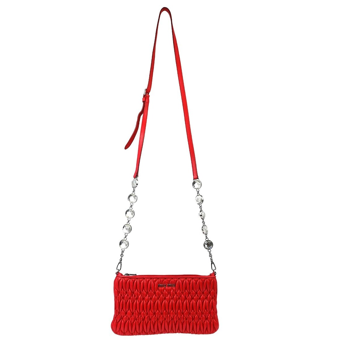 Miu Miu Red Lambskin Matelasse Crossbody Bag 197/B Vintage: Miu Miu Red Lambskin Matelasse Crossbody Bag 197/B Vintage This stunning Miu Miu crossbody bag is crafted from luxurious red lambskin leather, featuring a stylish matelasse finish. Its compact size ma