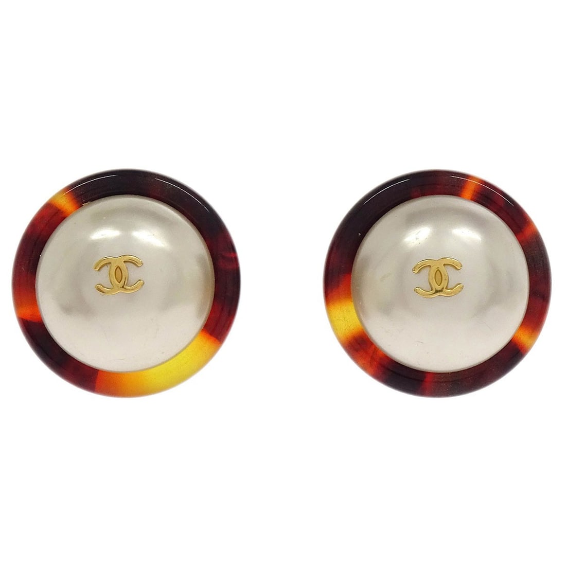 Chanel 97P Clip-On Button Earrings Gold White Brown Pearl: Chanel 97P Clip-On Button Earrings Gold White Brown Pearl These exquisite Chanel button earrings feature a stunning combination of gold, white, and brown colors, elegantly crafted with artificial pear