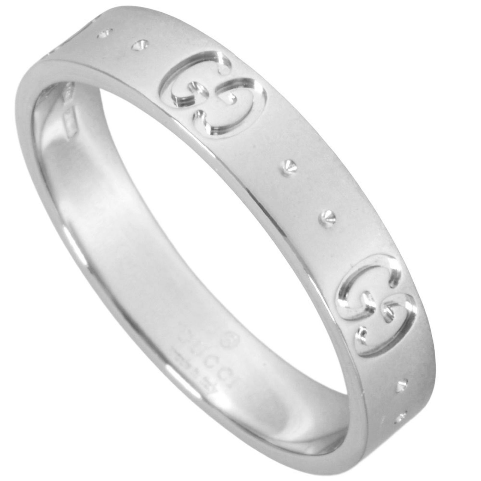 White Gold Icon Ring by Gucci in Silver Tone 9 Italy: White Gold Icon Ring by Gucci in Silver Tone 9 Italy This Gucci Icon ring features a sleek white gold design in a silver tone, suitable for all genders. Made in Italy, it has undergone polishing and s