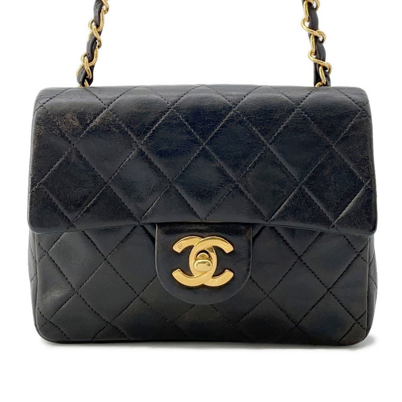 Chanel Black Leather Single Flap Bag 14cm x 17cm: Chanel Black Leather Single Flap Bag 14cm x 17cm This Chanel Single Flap bag is crafted from black leather and features a compact design. Made in France, it is designed for women and includes a flap c