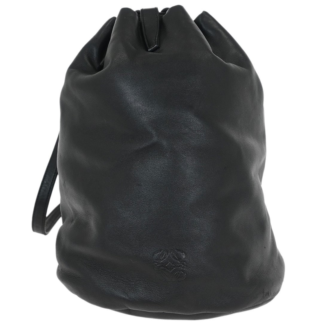 Loewe Black Lambskin Medium Drawstring Backpack L10: Loewe Black Lambskin Medium Drawstring Backpack L10 This Loewe Black Lambskin Drawstring Backpack combines elegance and functionality. Crafted from high-quality leather, this medium-sized backpack fea