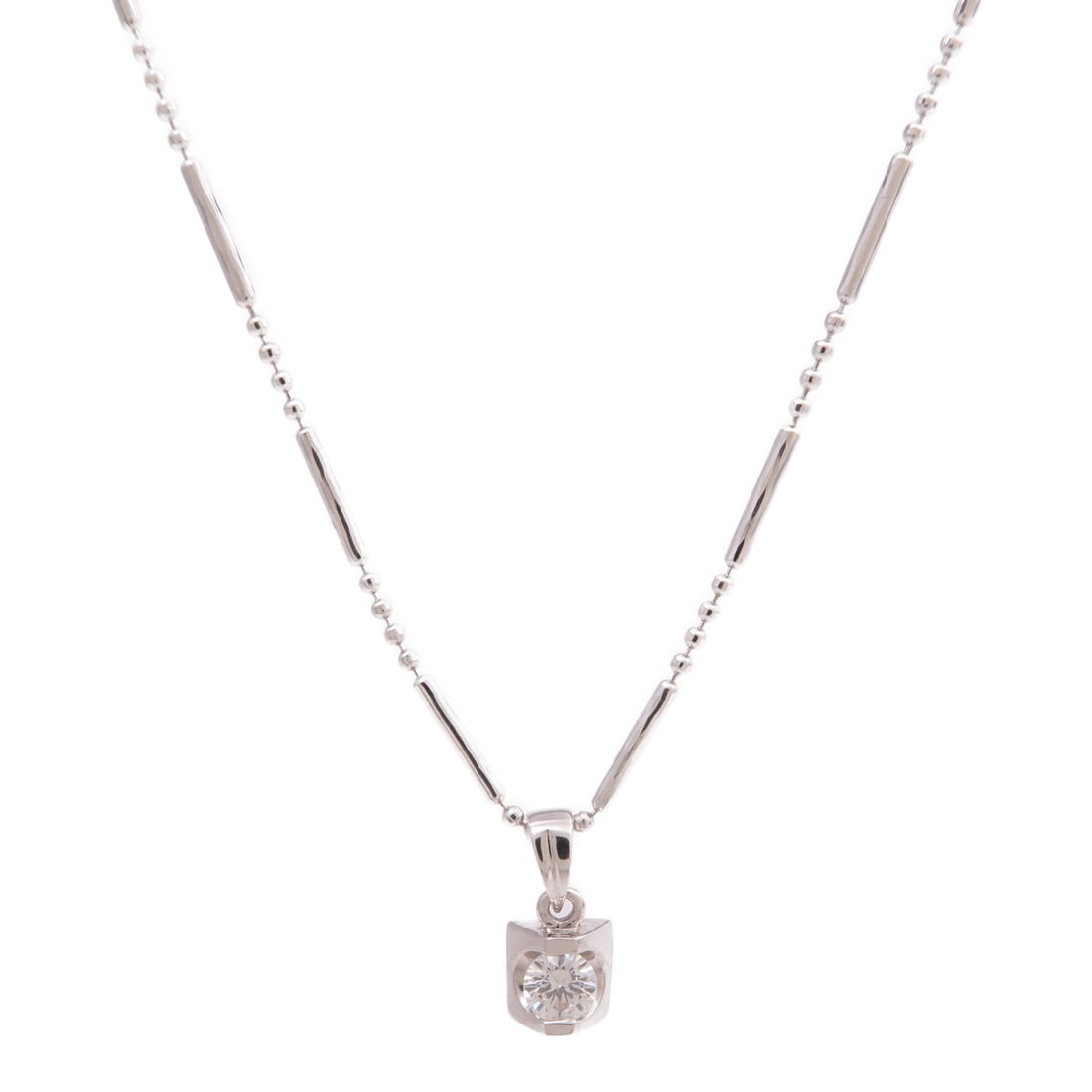 Diamond Pendant Necklace in 18K White Gold (1 of 10)