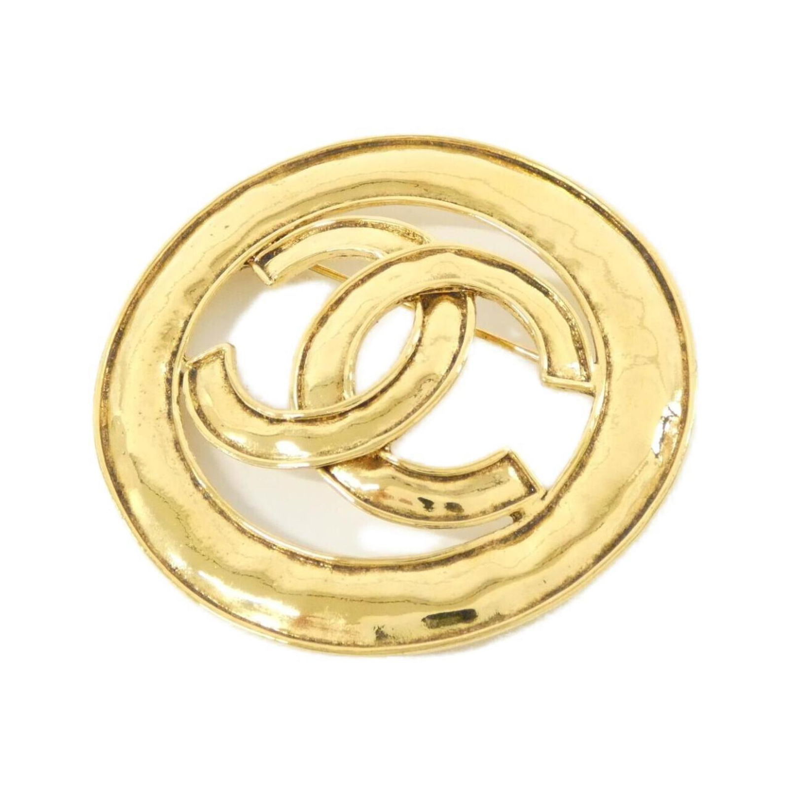 Gold Plated Chanel Coco Mark Brooch 6cm French Design: Gold Plated Chanel Coco Mark Brooch 6cm French Design This Chanel Coco Mark accessory features a gold plated finish in a striking gold color. Designed for women, it showcases a 6cm x 6cm size and was