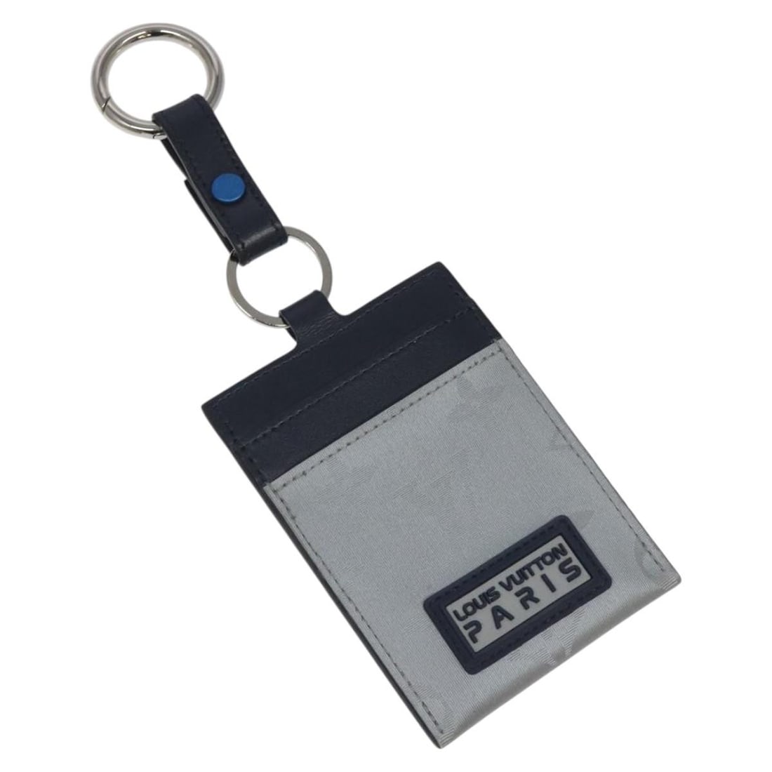 LOUIS VUITTON Monogram Alpha Pouch Card Case Silver M44178 Authentic: LOUIS VUITTON Monogram Alpha Pouch Card Case Silver M44178 Authentic This Louis Vuitton Monogram Satellite Alpha Pouch Card Case is a stylish accessory crafted in France. Made from premium nylon, it f