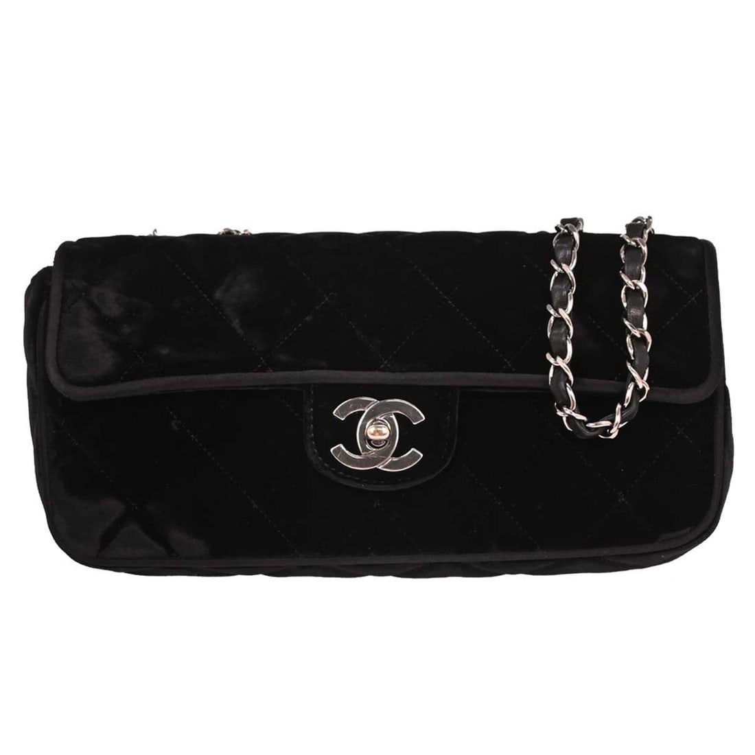Chanel Black Velvet East West Shoulder Bag with Chain Strap: Chanel Black Velvet East West Shoulder Bag with Chain Strap Introducing the Chanel Black Velvet East West Shoulder Bag, a stylish accessory perfect for casual occasions. This medium-sized bag features