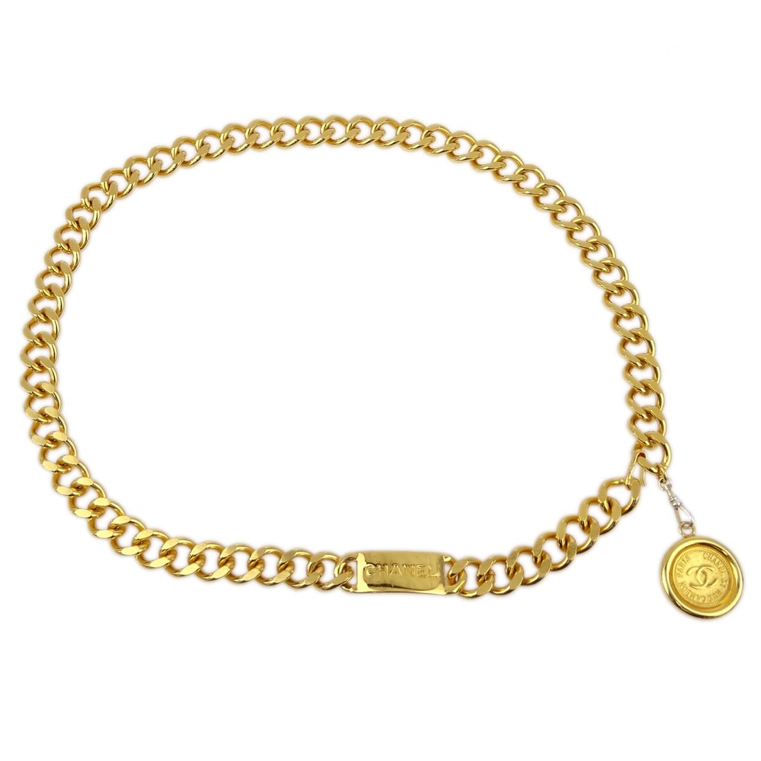 Chanel Gold-Plated Medallion Chain Belt One Size: Chanel Gold-Plated Medallion Chain Belt One Size Elevate your accessory collection with this stunning Chanel Medallion Chain Belt. Crafted from high-quality gold-plated metal, this one-size belt featu