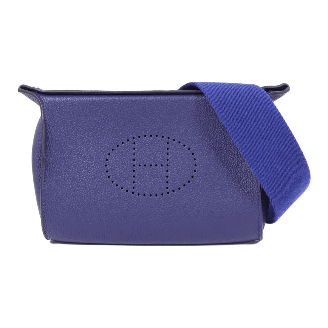 Hermes Bleu De Prusse Togo Leather Videpoches Shoulder Bag with Palladium Hardware: Hermes Bleu De Prusse Togo Leather Videpoches Shoulder Bag with Palladium Hardware This Hermes Videpoches shoulder bag is crafted from Togo calfskin leather in a striking Bleu De Prusse color. Featuri