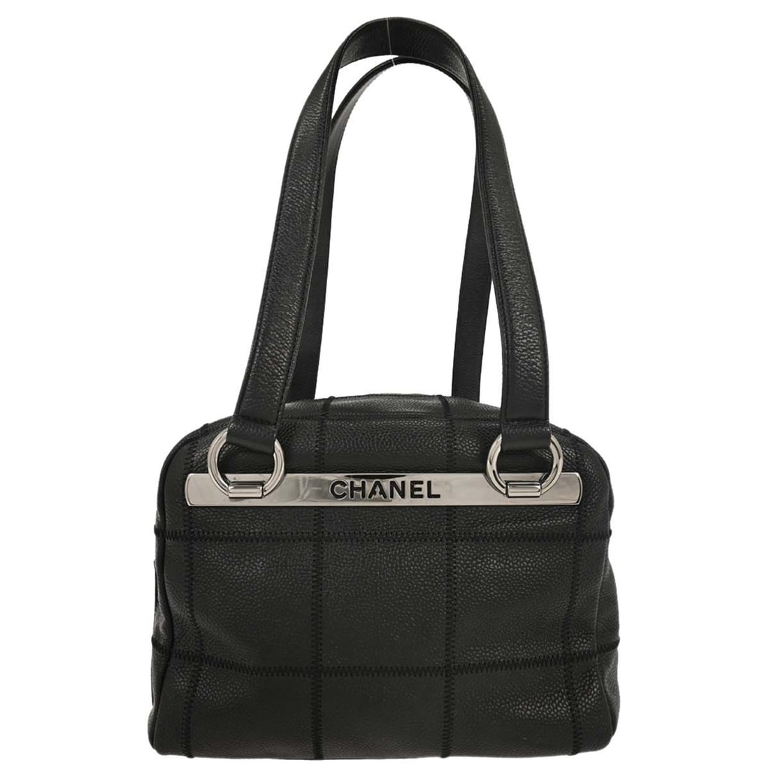 Chanel Black Calfskin Choco Bar Medium Top Handle Handbag: Chanel Black Calfskin Choco Bar Medium Top Handle Handbag This exquisite Chanel Black Calfskin Choco Bar Handbag is a perfect blend of elegance and functionality. Crafted from premium leather, it feat