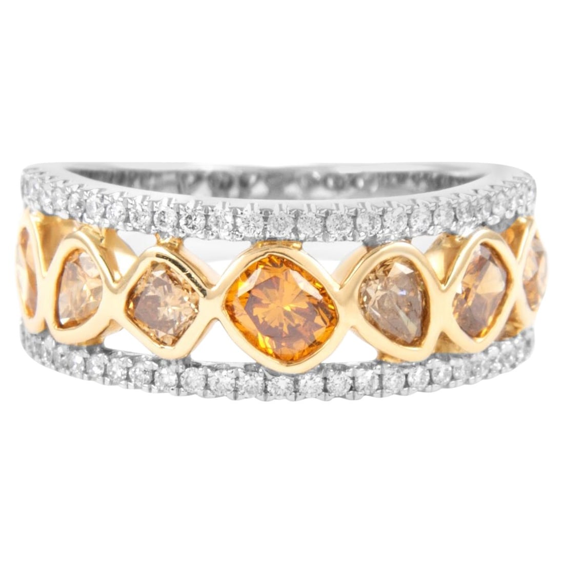 1.52ct Fancy Orange Brown Diamond Ring in 18k Two-Tone Gold: 1.52ct Fancy Orange Brown Diamond Ring in 18k Two-Tone Gold This stunning cocktail ring features a captivating 1.52 ct Fancy Orange Brown diamond at its center, expertly crafted in luxurious 18k two-t
