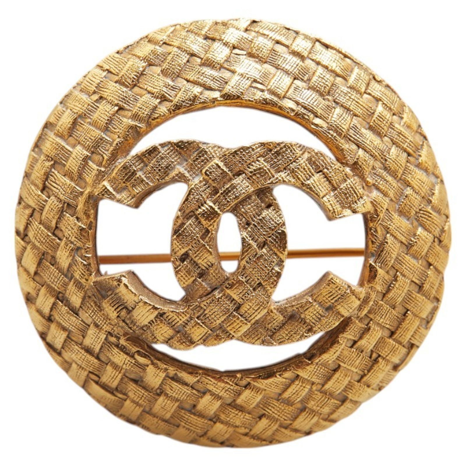 Gold Plated Chanel Coco Mark Brooch 3.82cm French Design: Gold Plated Chanel Coco Mark Brooch 3.82cm French Design This Chanel Coco Mark accessory features a gold-plated finish and showcases the iconic Coco Mark design. Made for women, it comes in a gold col