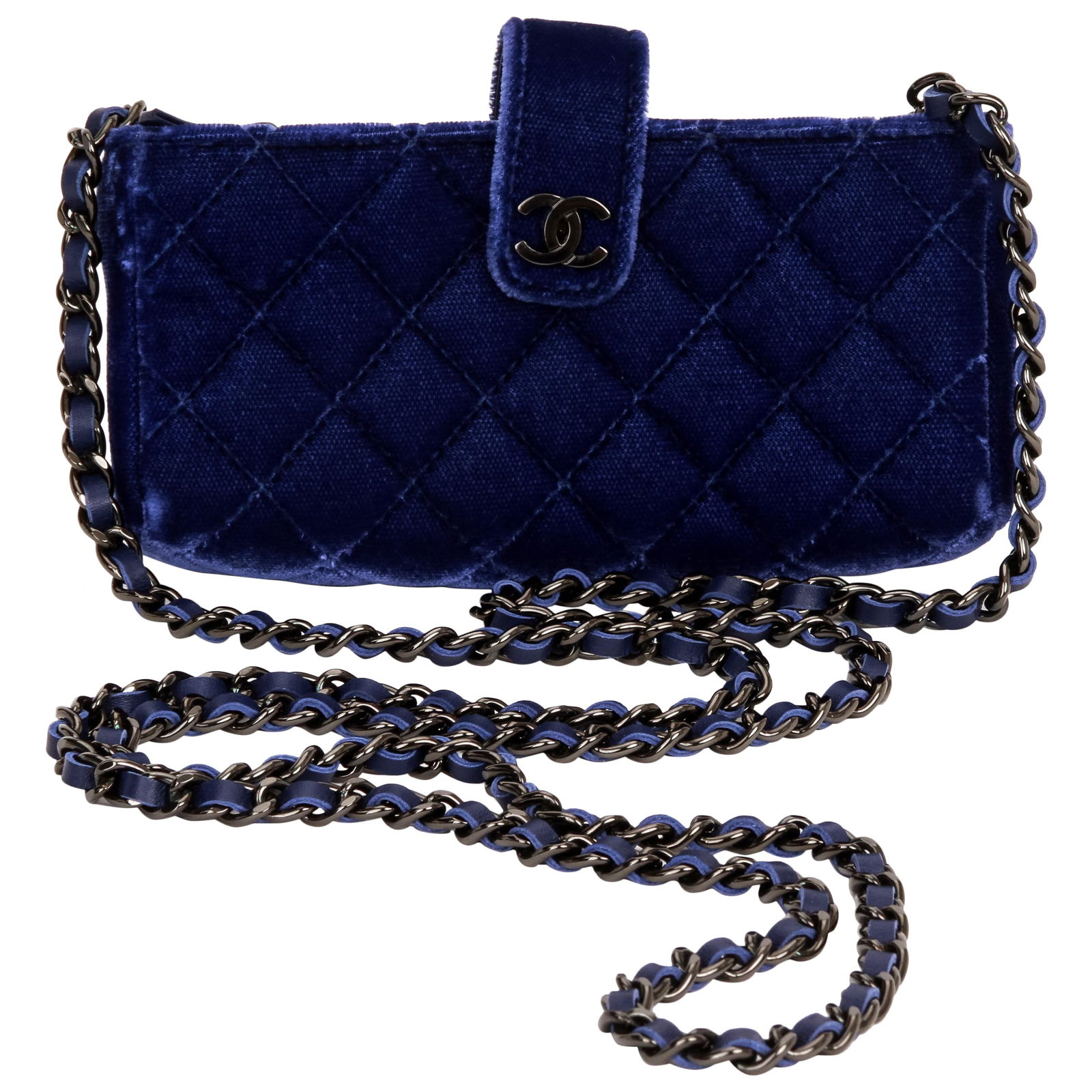 Chanel Blue Velvet Mini Crossbody Bag 2014/2015 with Hologram: Chanel Blue Velvet Mini Crossbody Bag 2014/2015 with Hologram This exquisite Chanel Blue Velvet Mini Crossbody Bag is a perfect blend of luxury and elegance. Crafted in Italy, this designer piece feat