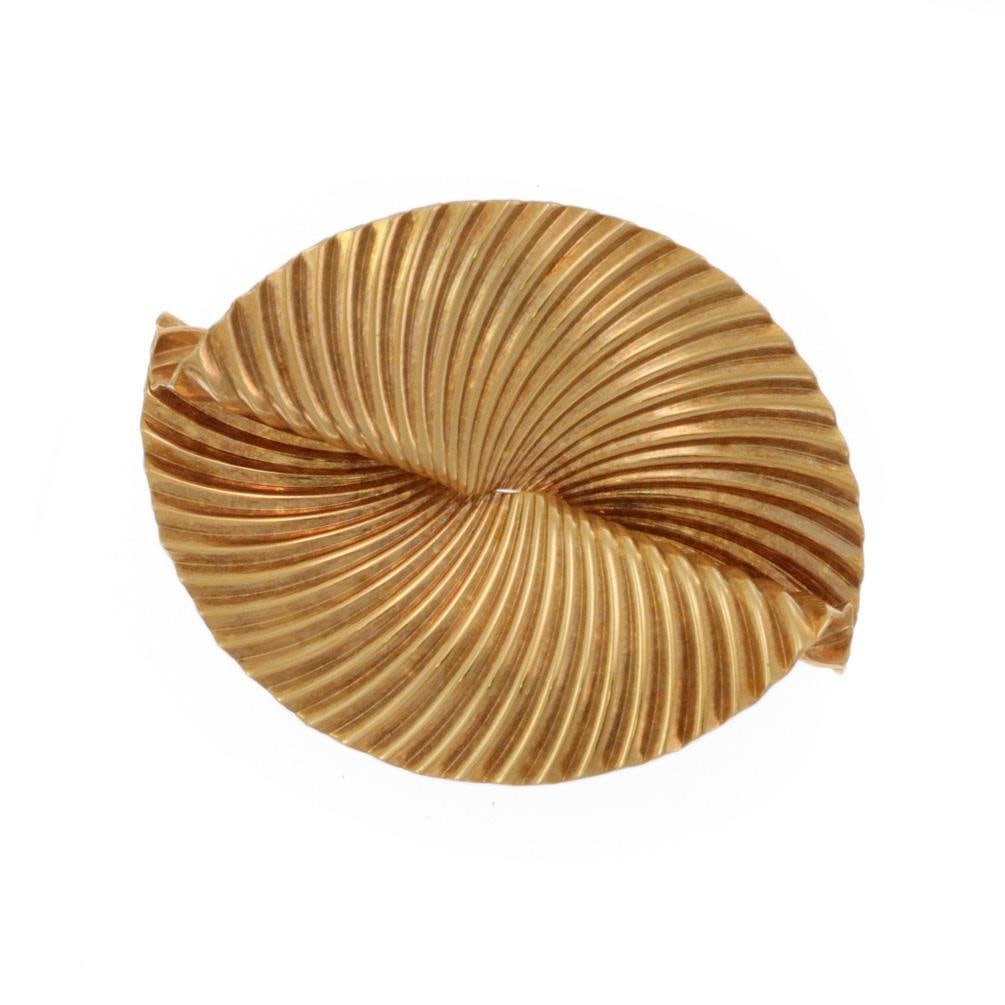 Tiffany & Co. Vintage 18k Yellow Gold Shell Brooch with Double Pin (1 of 5)