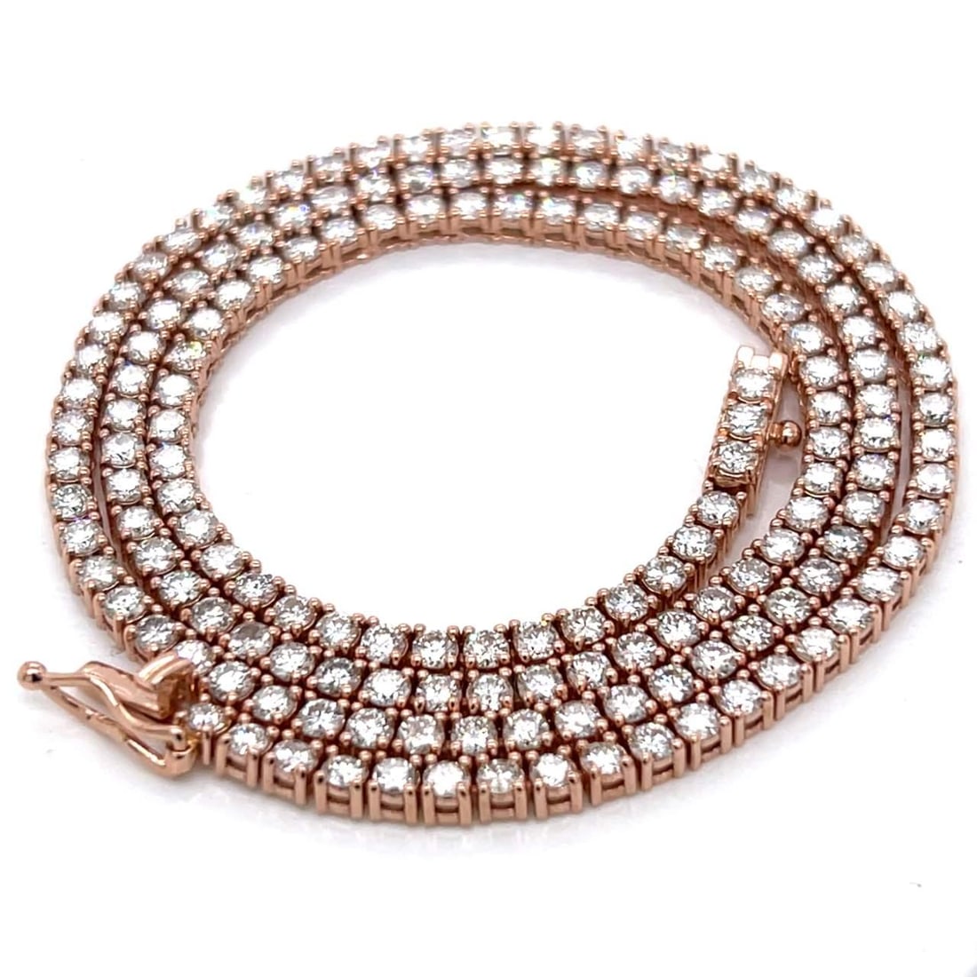 14K Rose Gold 7.40 Ct Diamond Tennis Necklace with 162 Diamonds: 14K Rose Gold 7.40 Ct Diamond Tennis Necklace with 162 Diamonds This exquisite 14K Rose Gold Diamond Tennis Necklace features a stunning total diamond weight of approximately 7.40 ct, crafted with pre