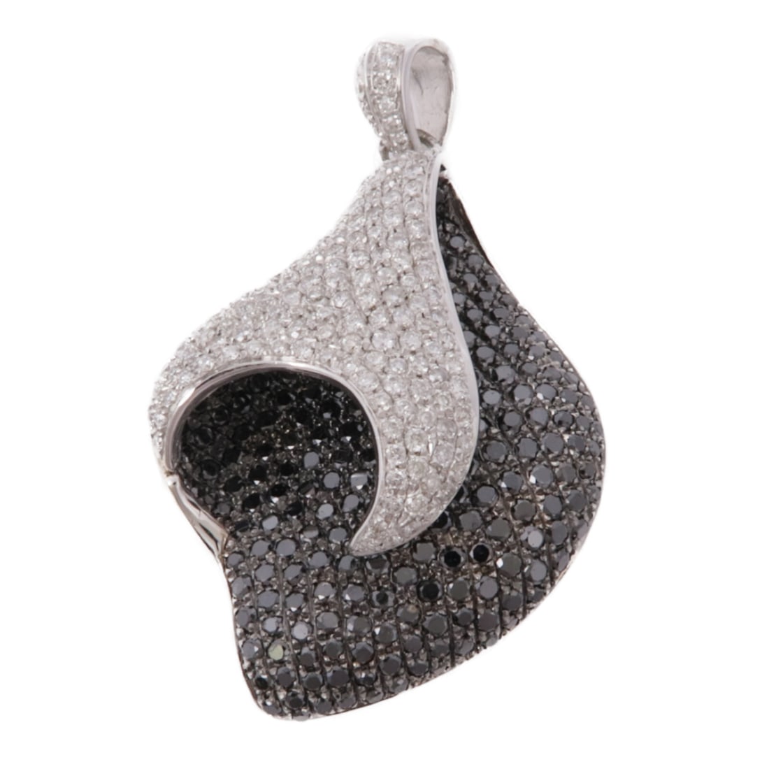 Elegant Diamond Pendant in 18K White Gold by JEWELRY (1 of 7)