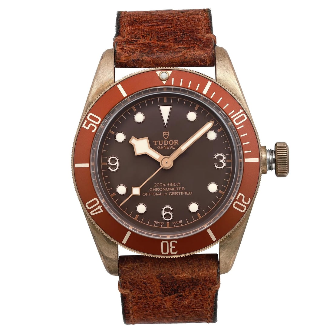 Tudor Heritage Black Bay 43mm Bronze Automatic Men's Watch with Brown Dial: Tudor Heritage Black Bay 43mm Bronze Automatic Men's Watch with Brown Dial Elevate your style with the Tudor Heritage Black Bay 43mm Automatic Men's Watch, featuring a striking brown dial and luxuriou
