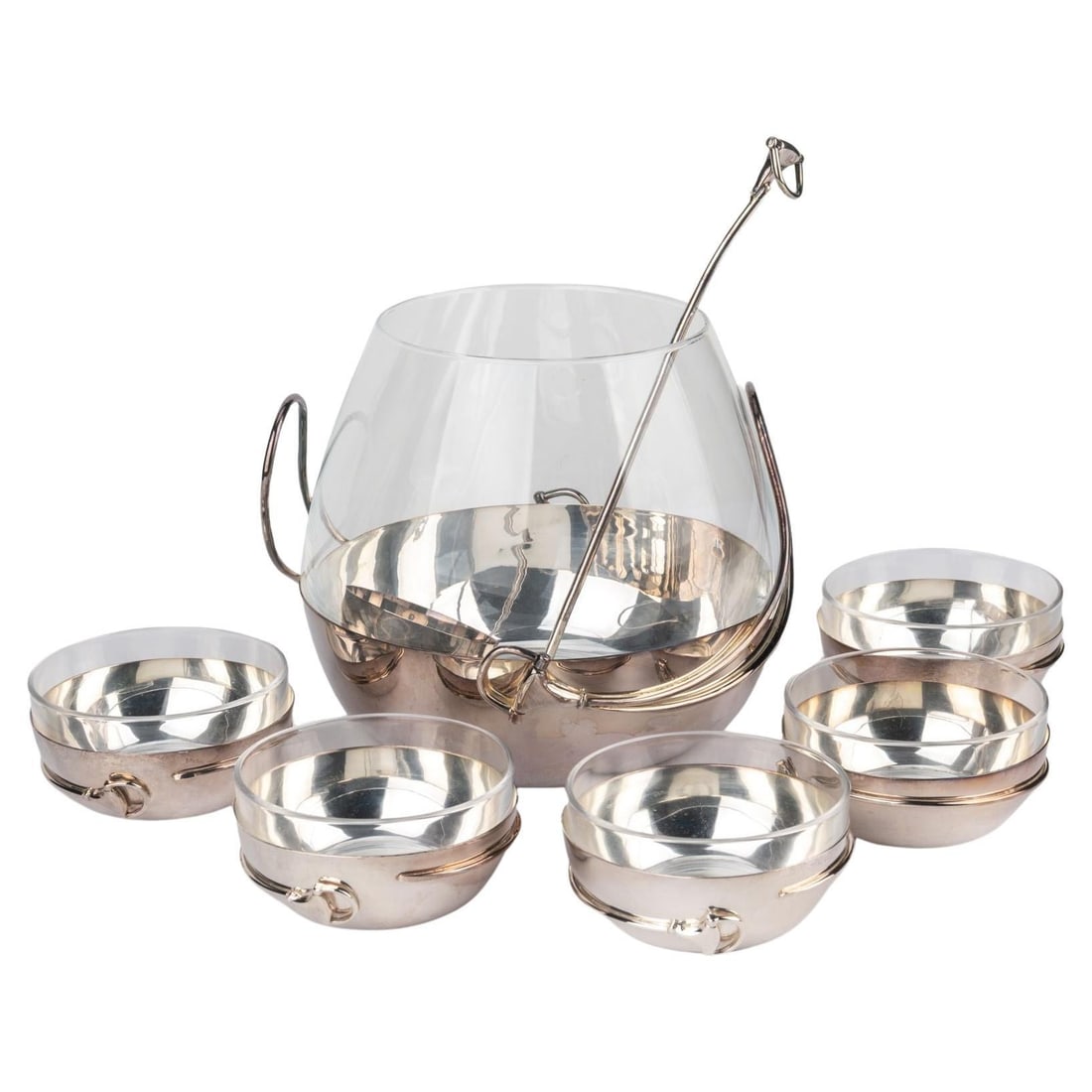 Gucci Rare Silver Crystal Punch Set with Stirrup Design: Gucci Rare Silver Crystal Punch Set with Stirrup Design This exquisite Gucci punch serving set is a rare and collectible find, perfect for entertaining. Crafted in Italy, it includes one large bowl, f
