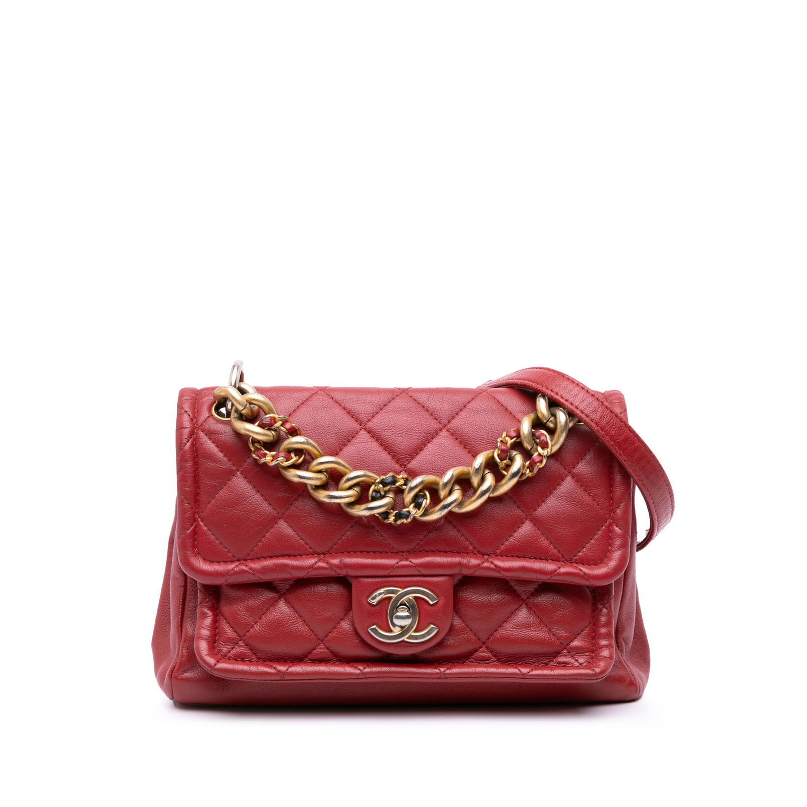 Chanel Red Small Quilted Lambskin Chain Link Flap Bag: Chanel Red Small Quilted Lambskin Chain Link Flap Bag Introducing the Chanel Small Quilted Lambskin Chain Link Flap, a stunning bag crafted from luxurious quilted lambskin leather. This elegant flap b