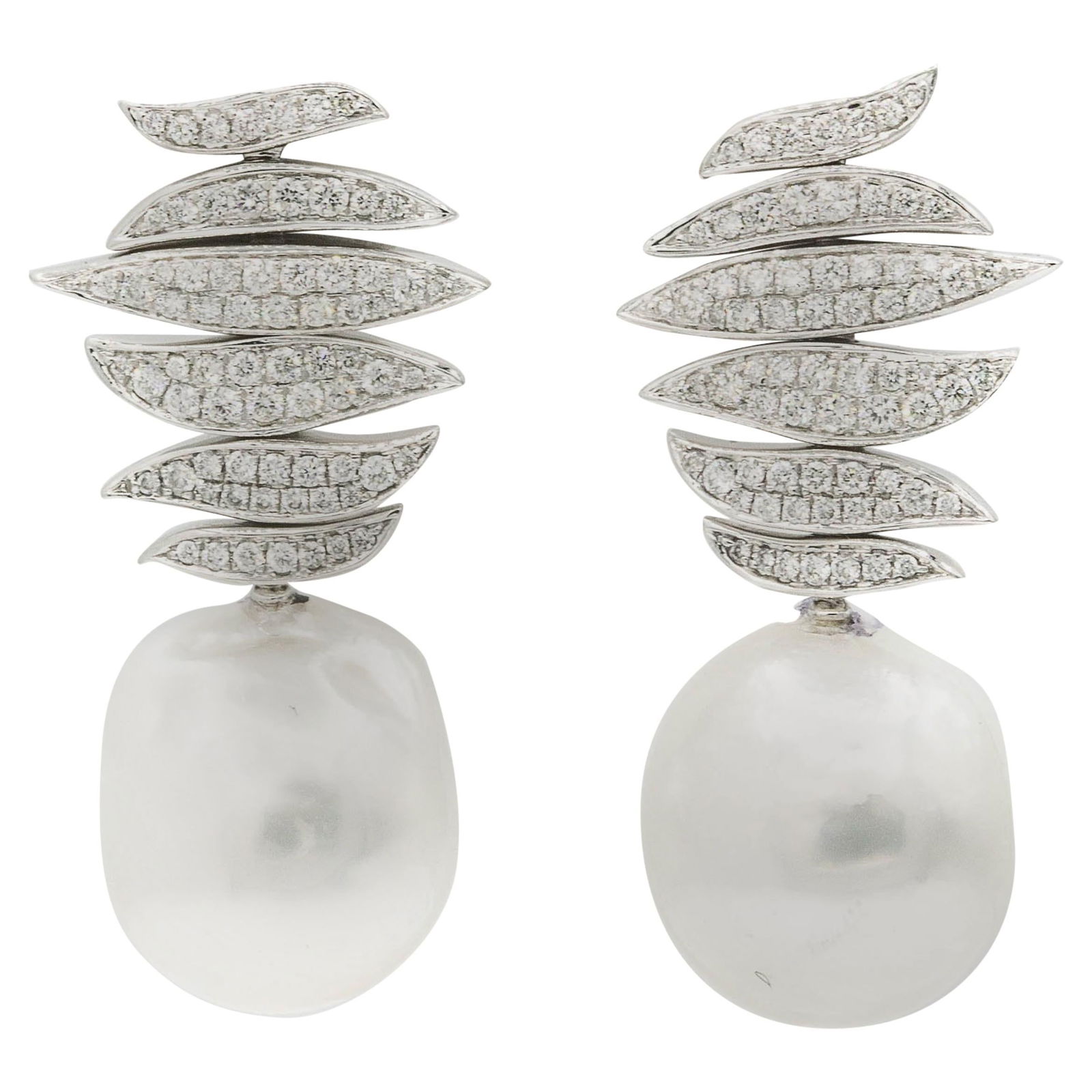 Harbor Diamonds 18K White Gold South Sea Pearl Diamond Drop Earrings 0.96 Carats: Harbor Diamonds 18K White Gold South Sea Pearl Diamond Drop Earrings 0.96 Carats These exquisite drop earrings feature stunning South Sea Baroque Pearls, each measuring 14-15 mm, set in luxurious 18K