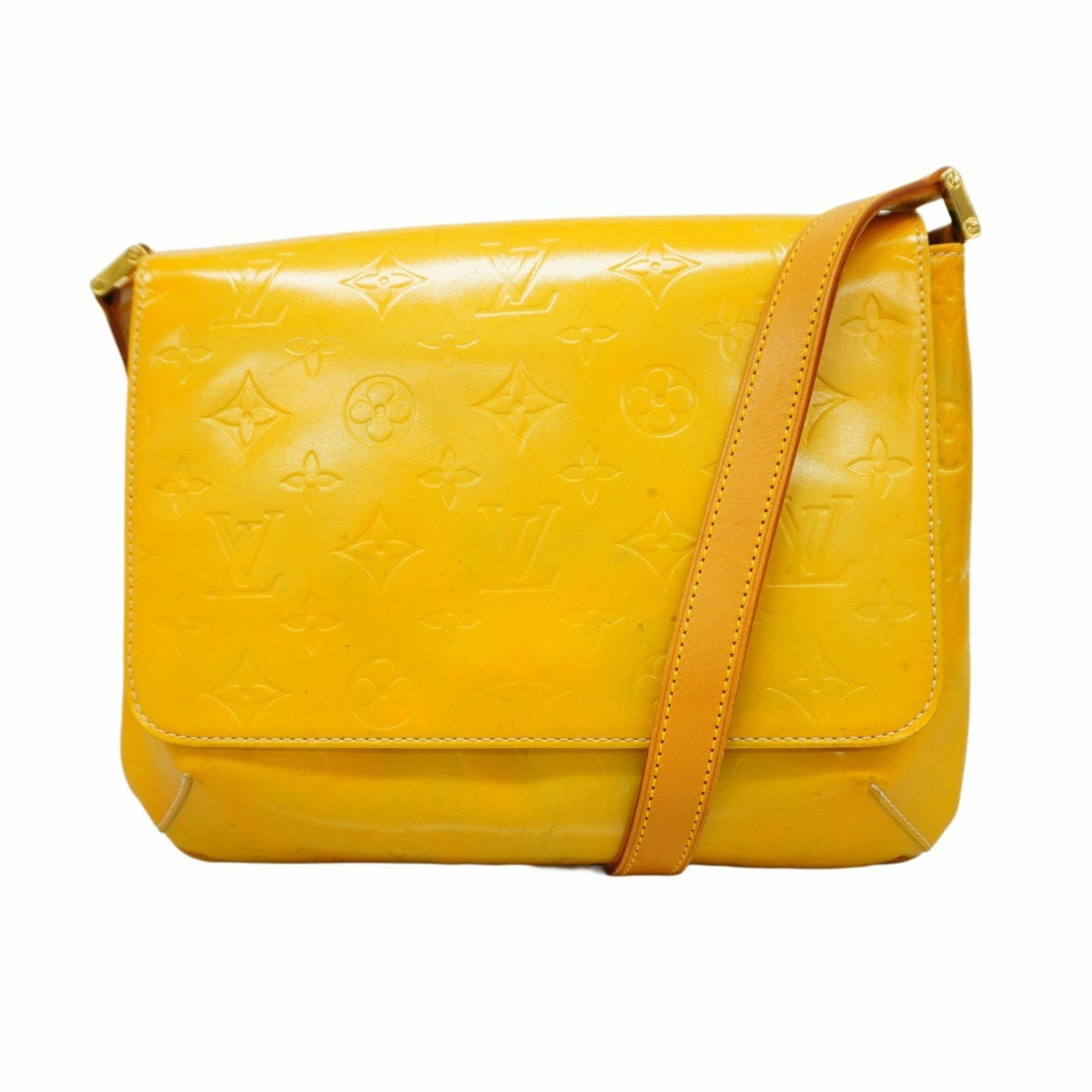 Louis Vuitton Thompson Street Yellow Patent Leather Shoulder Bag: Louis Vuitton Thompson Street Yellow Patent Leather Shoulder Bag The Louis Vuitton Thompson Street is a women's handbag crafted from yellow patent leather. It features a compact design and is made in