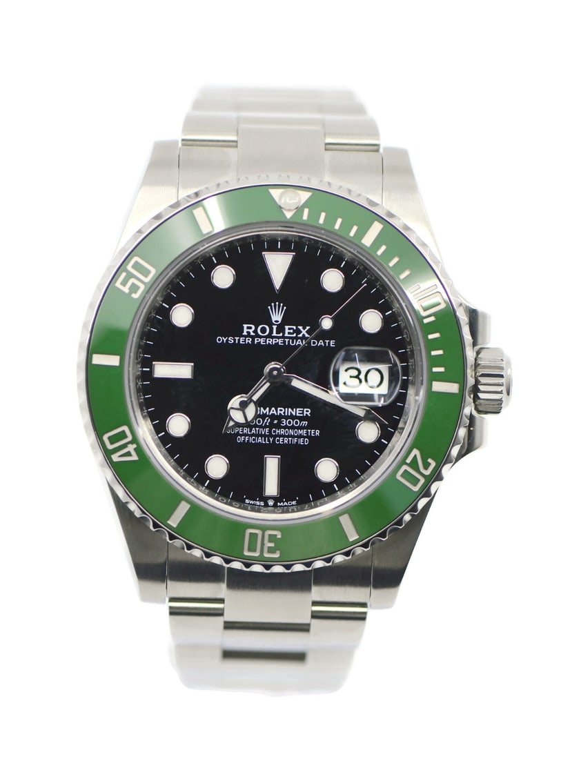 2023 Rolex Submariner 126610LV Stainless 41mm Automatic with Box and Papers: 2023 Rolex Submariner 126610LV Stainless 41mm Automatic with Box and Papers This Rolex Submariner 126610LV wristwatch features a 41 mm stainless steel case and band, complemented by a black analog dia