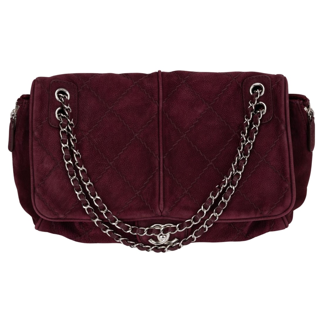 Chanel Burgundy Suede Accordion Jumbo Bag Collection 17: Chanel Burgundy Suede Accordion Jumbo Bag Collection 17 Introducing the Chanel Burgundy Suede Accordion Jumbo, a stunning addition to your luxury handbag collection. This exquisite piece features a ri