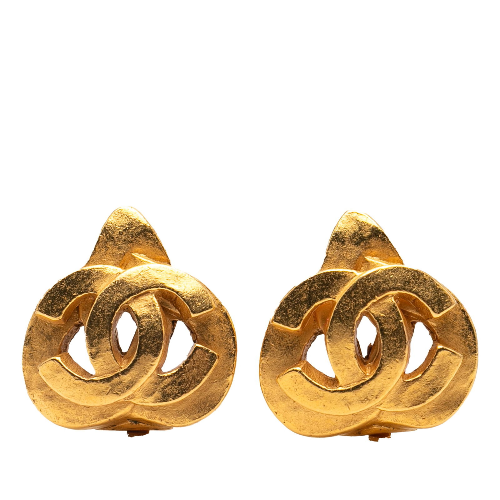 Chanel Gold Plated CC Heart Clip On Earrings France: Chanel Gold Plated CC Heart Clip On Earrings France Enhance your accessory collection with these stunning Chanel Gold Plated CC Heart Clip On Earrings. Crafted from gold-tone metal, these earrings sho
