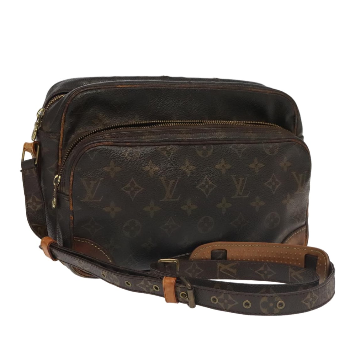 LOUIS VUITTON Monogram Nile Shoulder Bag M45244 Auth France: LOUIS VUITTON Monogram Nile Shoulder Bag M45244 Auth France This LOUIS VUITTON Monogram Nile Shoulder Bag is a stylish and timeless accessory crafted from durable Monogram Canvas. The exterior feature