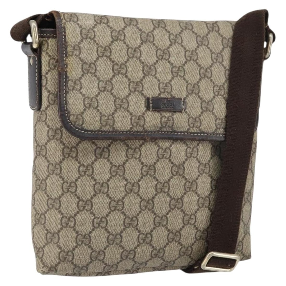 Beige PVC GG Supreme Shoulder Bag by Gucci Model 223666: Beige PVC GG Supreme Shoulder Bag by Gucci Model 223666 This GUCCI GG Supreme shoulder bag features a beige PVC leather and GG canvas exterior. Designed with a versatile shoulder strap, the bag offers