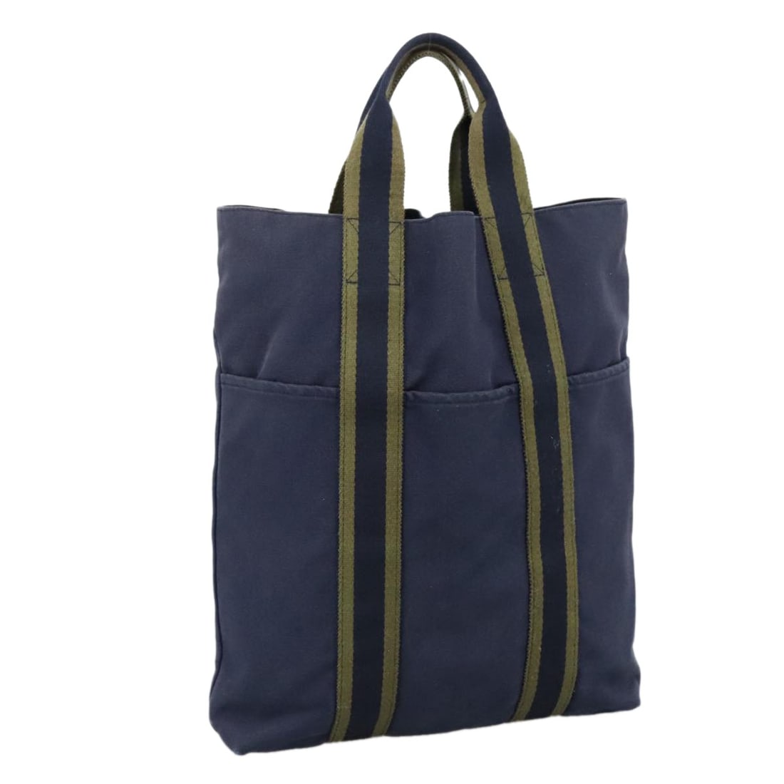 HERMES Fourre Tout Navy Silver Canvas Tote Bag Made in France: HERMES Fourre Tout Navy Silver Canvas Tote Bag Made in France Introducing the HERMES Fourre Tout Tote Bag, a stylish accessory that blends functionality with luxury. This tote is crafted from durable