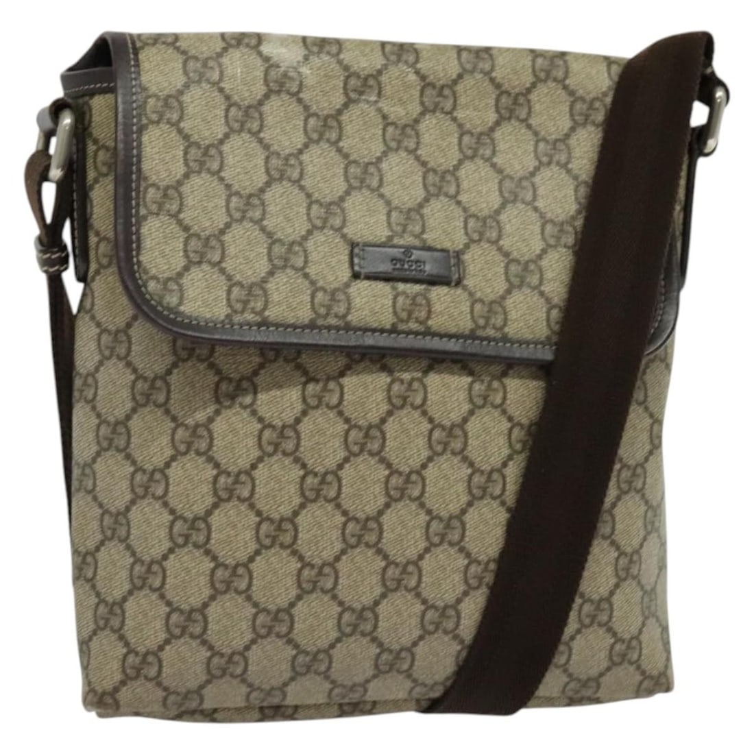 GUCCI GG Supreme Beige Silver PVC Shoulder Bag 223666 Auth Italy: GUCCI GG Supreme Beige Silver PVC Shoulder Bag 223666 Auth Italy Elevate your style with the GUCCI GG Supreme Shoulder Bag, crafted from durable PVC leather in a chic beige and silver color scheme. Th