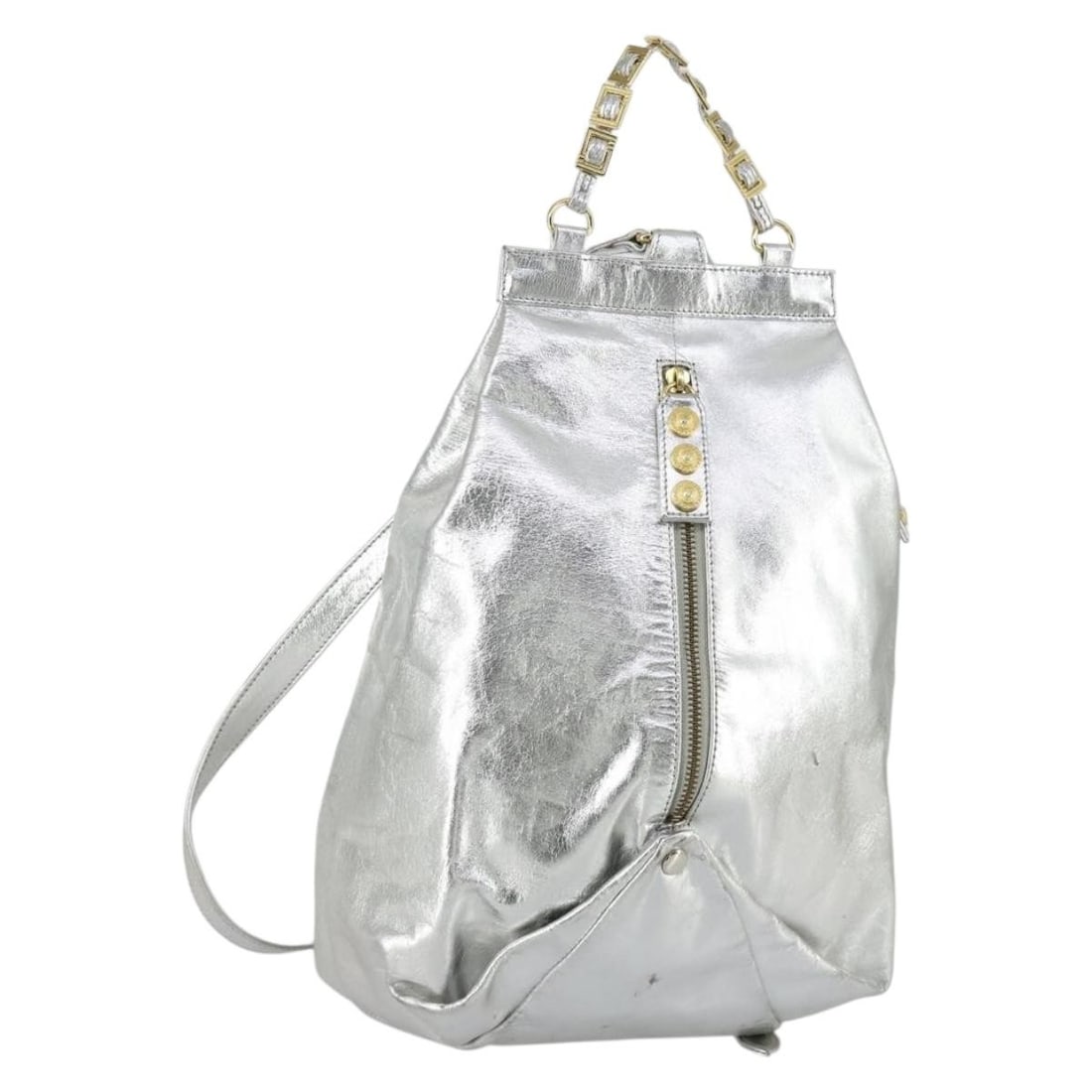 Gianni Versace Leather Backpack Silver and Gold Toned Italy: Gianni Versace Leather Backpack Silver and Gold Toned Italy This Gianni Versace backpack features a striking silver and gold leather exterior. Made in Italy, the backpack is accented with a chain acce