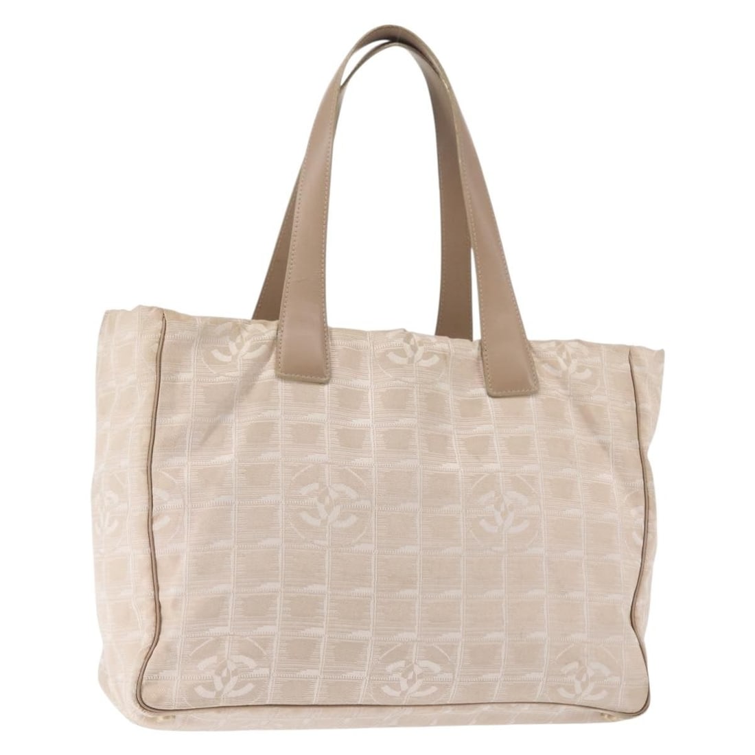 CHANEL New Travel Line Beige Gold Nylon Tote Bag Auth BA5630: CHANEL New Travel Line Beige Gold Nylon Tote Bag Auth BA5630 Discover the elegance of the CHANEL New Travel Line Tote Bag, crafted in Italy from high-quality nylon. This stylish tote features a chic b