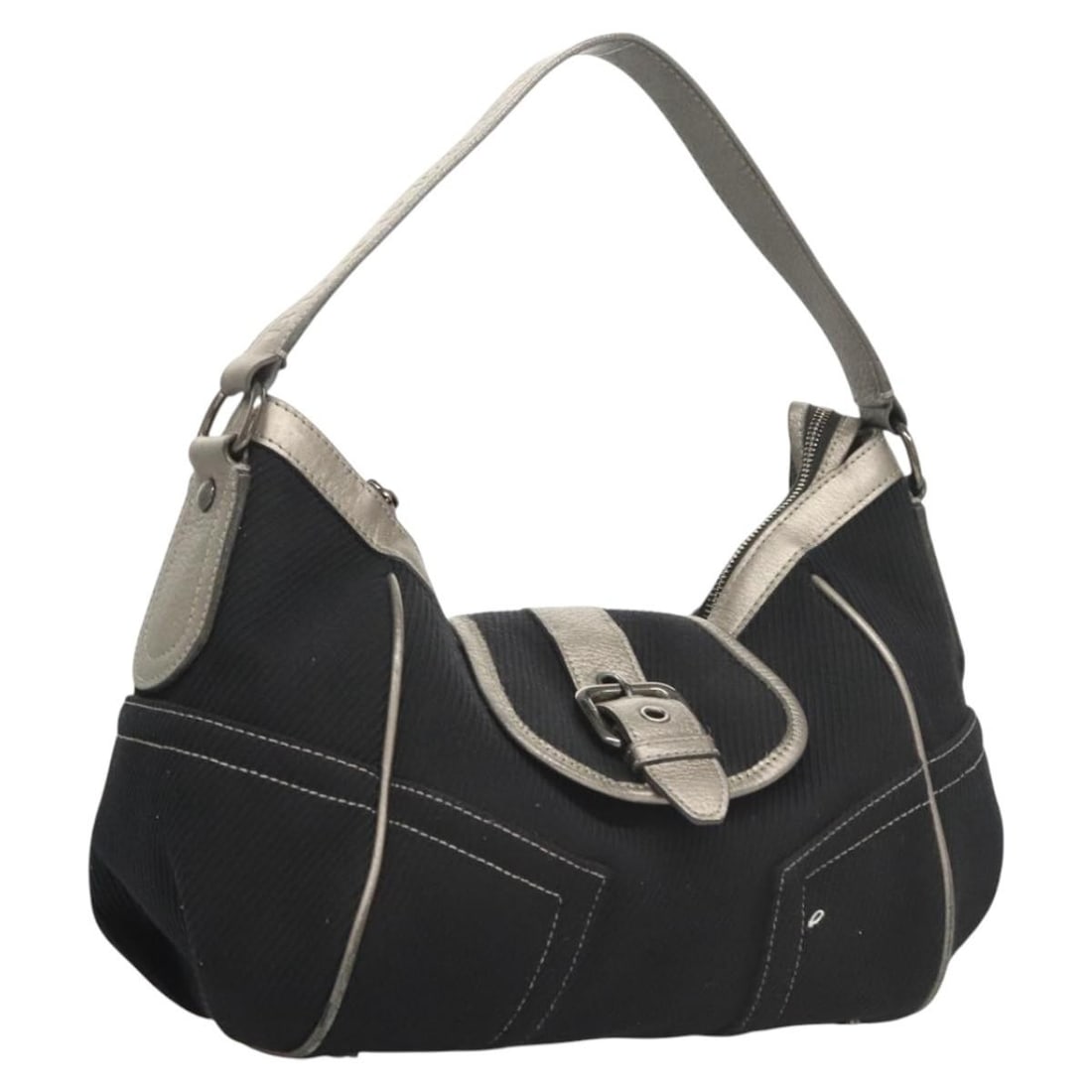 Burberry Blue Label Navy Canvas Shoulder Bag Made in Japan: Burberry Blue Label Navy Canvas Shoulder Bag Made in Japan This BURBERRY Blue Label Shoulder Bag is a stylish and functional accessory crafted from durable canvas in a sophisticated navy color. Design