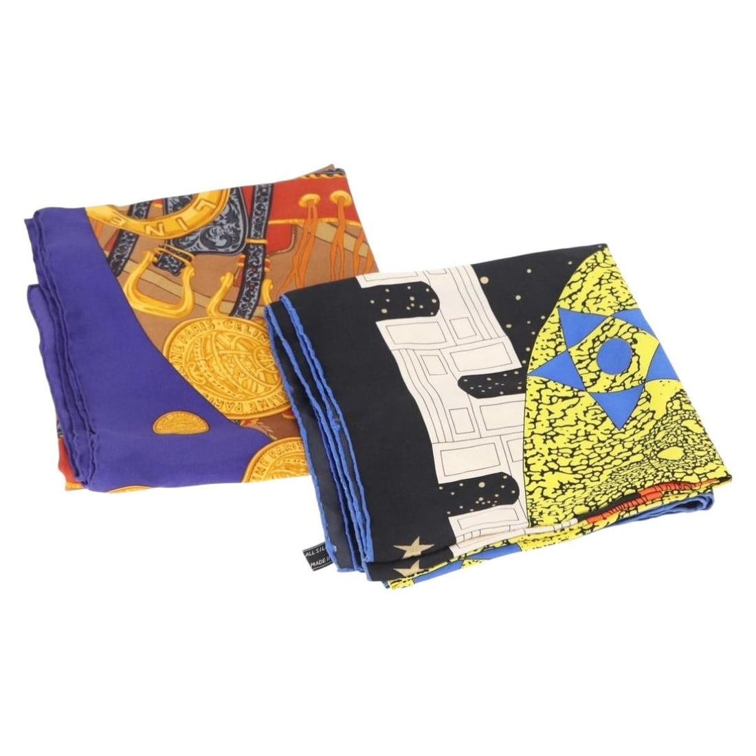 Set of 2 CELINE Silk Scarves Black and Navy Made in Italy: Set of 2 CELINE Silk Scarves Black and Navy Made in Italy This is a set of two CELINE scarves crafted from silk in black and navy. Made in Italy, these scarves are designed for style and elegance. The