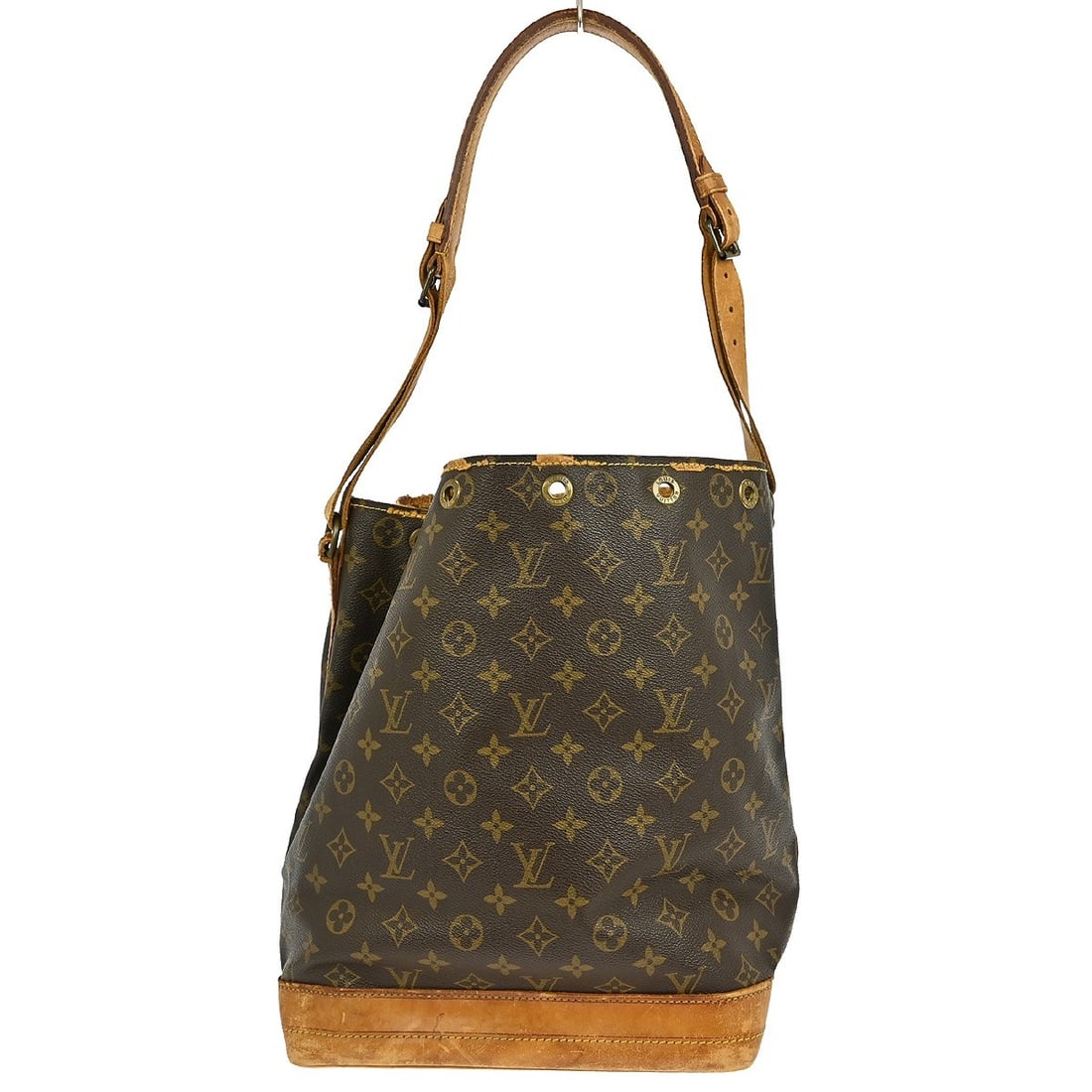 Louis Vuitton Noe Monogram Canvas Medium Shoulder Purse M42224: Louis Vuitton Noe Monogram Canvas Medium Shoulder Purse M42224 This Louis Vuitton Noe drawstring shoulder bag features the iconic monogram canvas leather exterior and a beige shoulder strap. Designed