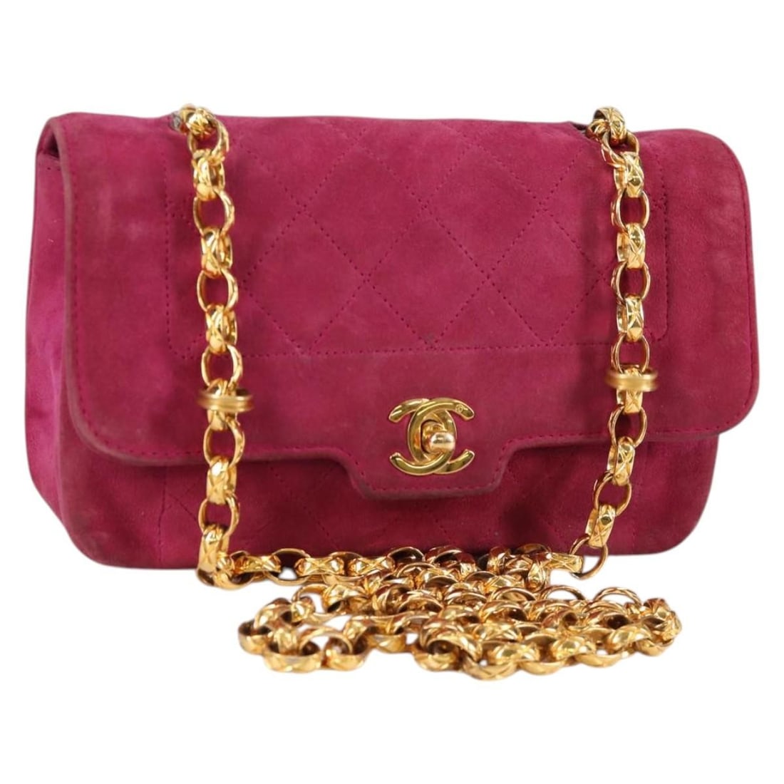 CHANEL Matelasse Suede Shoulder Bag Purple Gold Auth BA5229: CHANEL Matelasse Suede Shoulder Bag Purple Gold Auth BA5229 Introducing the CHANEL Matelasse Chain Shoulder Bag, a stunning accessory that blends luxury with practicality. Crafted from soft suede in a