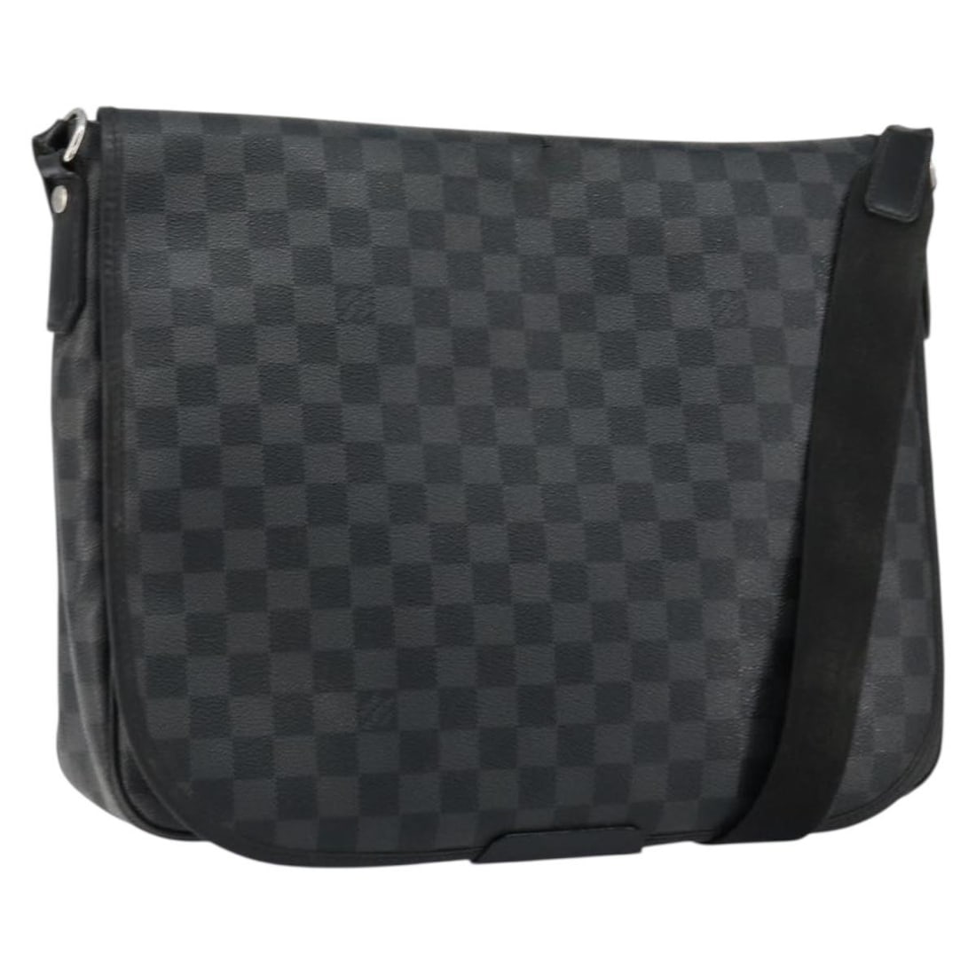 LOUIS VUITTON Damier Graphite Daniel MM Shoulder Bag N58029 Auth: LOUIS VUITTON Damier Graphite Daniel MM Shoulder Bag N58029 Auth This authentic LOUIS VUITTON Damier Graphite Daniel MM Shoulder Bag is a sophisticated accessory that combines luxury with practicality