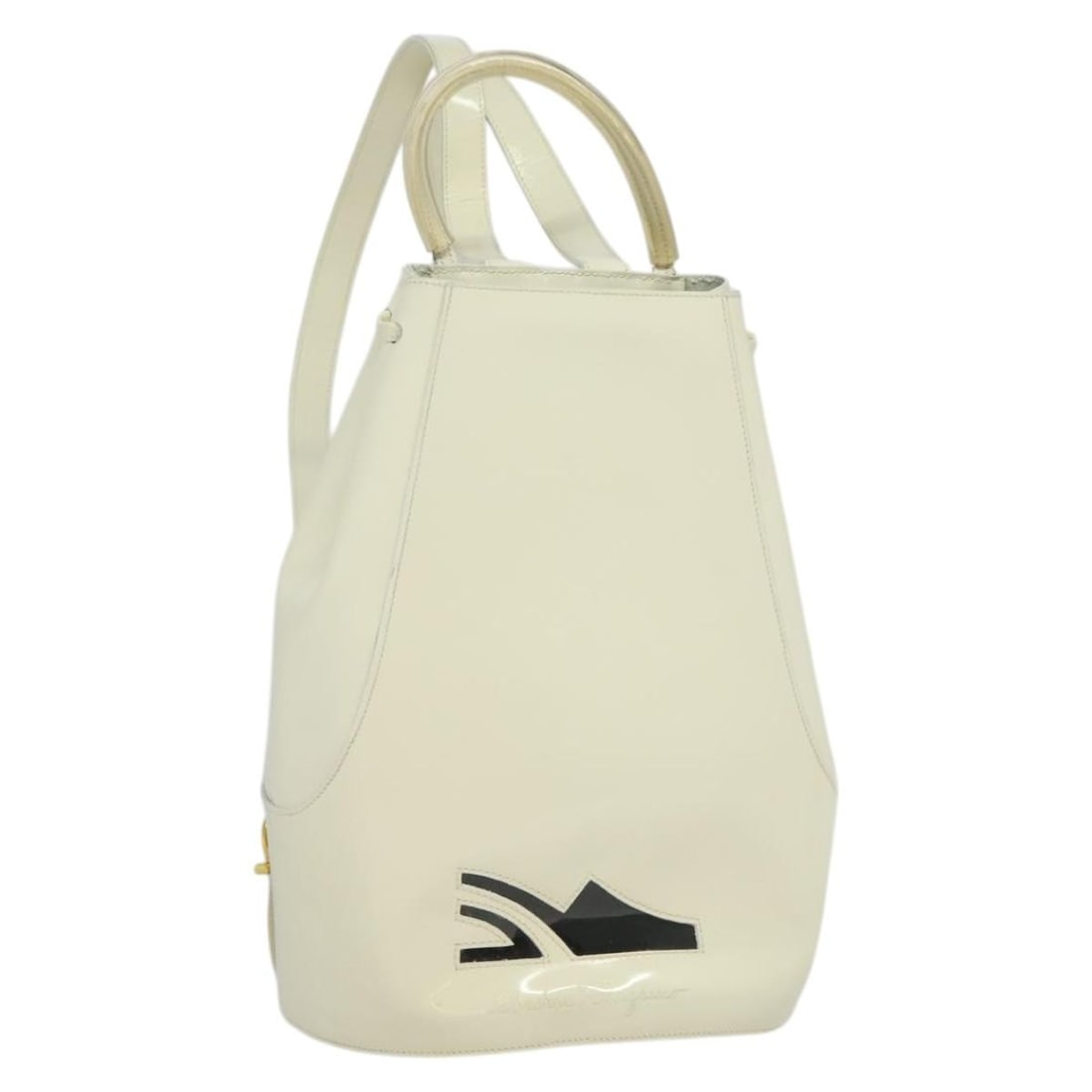Salvatore Ferragamo Gancini Backpack White Patent Leather Italy: Salvatore Ferragamo Gancini Backpack White Patent Leather Italy This Salvatore Ferragamo Gancini Backpack is a stylish and sophisticated accessory crafted from patent leather in a pristine white color