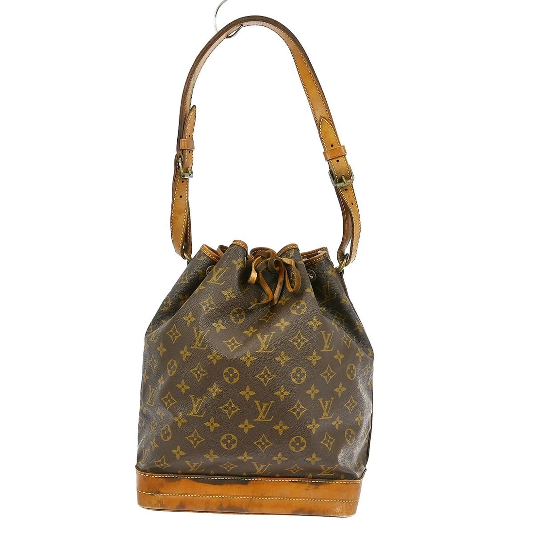 Louis Vuitton Noe Monogram Canvas Medium Shoulder Bag M42224 SD0934: Louis Vuitton Noe Monogram Canvas Medium Shoulder Bag M42224 SD0934 This is a Louis Vuitton Noe drawstring shoulder bag featuring the iconic monogram pattern. Crafted from monogram canvas leather, it