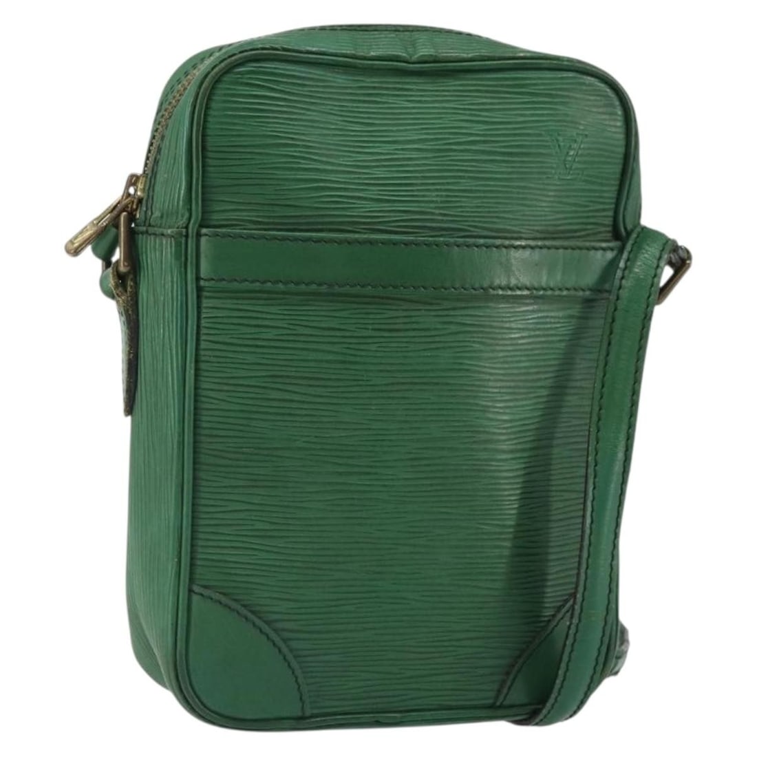 Louis Vuitton Green Epi Leather Danube Shoulder Bag M45634 France: Louis Vuitton Green Epi Leather Danube Shoulder Bag M45634 France This Louis Vuitton Epi Danube Shoulder Bag features a green Epi leather exterior and a compact, rectangular silhouette. The bag is equ