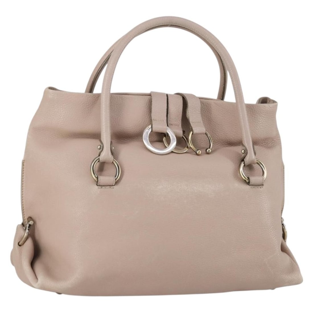 Salvatore Ferragamo Beige Gold Leather Shoulder Bag Authentic: Salvatore Ferragamo Beige Gold Leather Shoulder Bag Authentic This Salvatore Ferragamo shoulder bag is a stylish accessory crafted from high-quality leather in a sophisticated beige and gold color sch