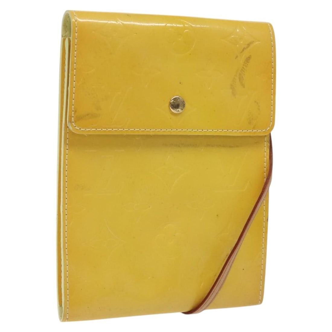 LOUIS VUITTON Monogram Vernis Kenmare Pouch Yellow M91060 Auth: LOUIS VUITTON Monogram Vernis Kenmare Pouch Yellow M91060 Auth Elevate your accessory collection with the LOUIS VUITTON Monogram Vernis Kenmare Pouch in vibrant yellow. Crafted from durable patent lea