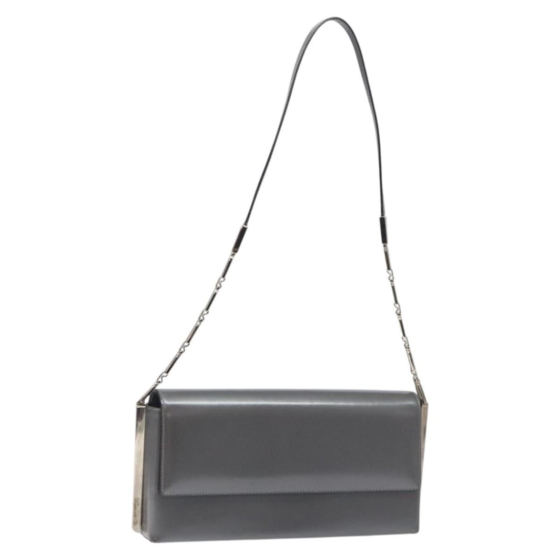 Salvatore Ferragamo Silver Tone Patent Leather Shoulder Bag Auth 128102: Salvatore Ferragamo Silver Tone Patent Leather Shoulder Bag Auth 128102 This exquisite Salvatore Ferragamo shoulder bag showcases a sleek design crafted from high-quality patent leather in a striking