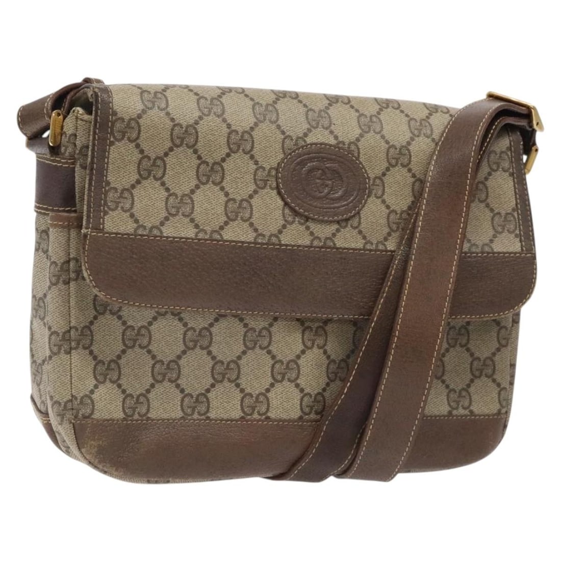 GUCCI GG Supreme Beige Gold Shoulder Bag Italy Auth TH5861: GUCCI GG Supreme Beige Gold Shoulder Bag Italy Auth TH5861 This exquisite GUCCI GG Supreme Shoulder Bag features a stylish blend of beige and gold tones, crafted from high-quality PVC leather and GG c